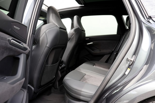 AUDI Q6 E-TRON S Edition Quattro 100 kWh - 388 pk **Pano / Head up / Lucht / Bang Olufsen, Autobedrijf Ploemen Meerssen BV, Meer