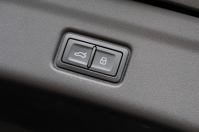 AUDI Q6 E-TRON S Edition Quattro 100 kWh - 388 pk **Pano / Head up / Lucht / Bang Olufsen, Autobedrijf Ploemen Meerssen BV, Meer