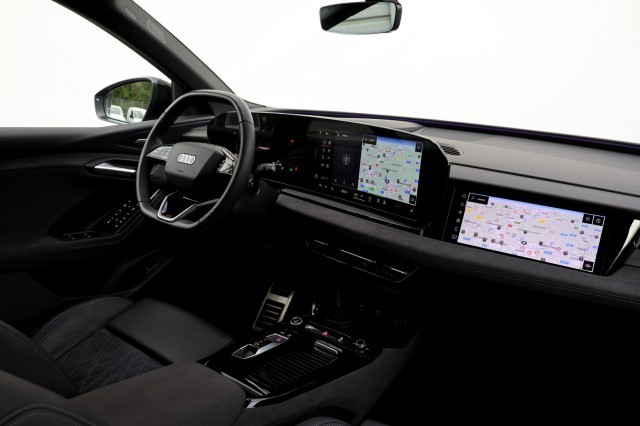 AUDI Q6 E-TRON S Edition Quattro 100 kWh - 388 pk **Pano / Head up / Lucht / Bang Olufsen, Autobedrijf Ploemen Meerssen BV, Meer