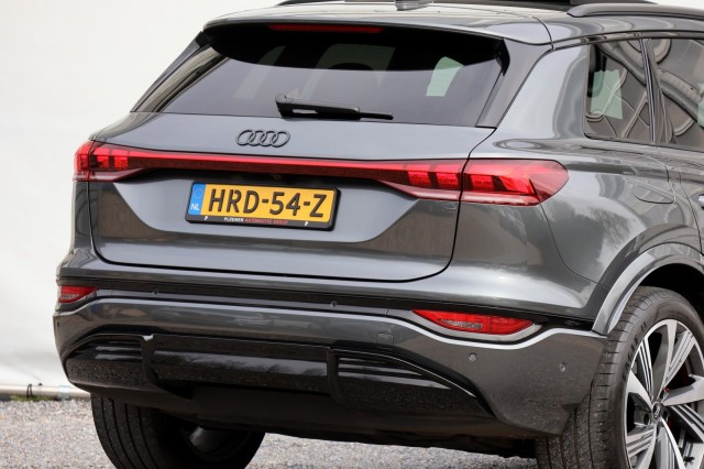 AUDI Q6 E-TRON S Edition Quattro 100 kWh - 388 pk **Pano / Head up / Lucht / Bang Olufsen, Autobedrijf Ploemen Meerssen BV, Meer