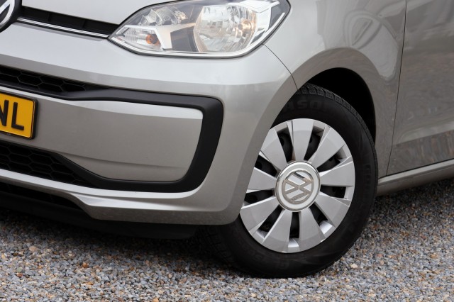 VOLKSWAGEN UP 1.0 BMT Move Up! - 60 pk **PDC / DAB / Cruise control, Autobedrijf Ploemen Meerssen BV, Meerssen