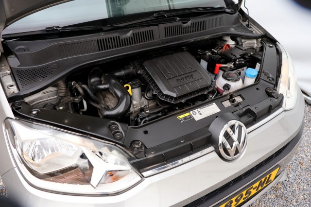 VOLKSWAGEN UP 1.0 BMT Move Up! - 60 pk **PDC / DAB / Cruise control, Autobedrijf Ploemen Meerssen BV, Meerssen