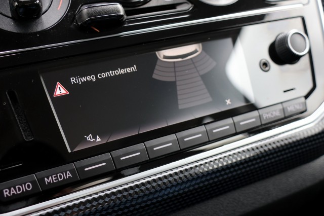 VOLKSWAGEN UP 1.0 BMT Move Up! - 60 pk **PDC / DAB / Cruise control, Autobedrijf Ploemen Meerssen BV, Meerssen