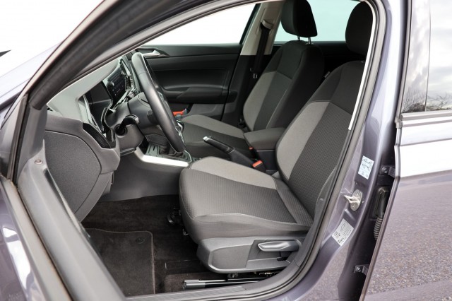 VOLKSWAGEN POLO 1.0 TSI Go - 95 pk **Carplay / PDC / ACC, Autobedrijf Ploemen Meerssen BV, Meerssen