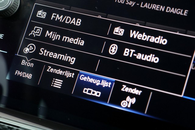 VOLKSWAGEN POLO 1.0 TSI Go - 95 pk **Carplay / PDC / ACC, Autobedrijf Ploemen Meerssen BV, Meerssen