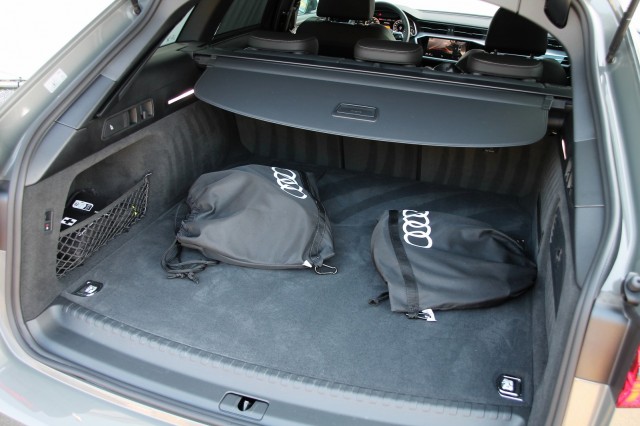 AUDI A6 Avant 50 TFSIe Quattro S Edition - 299 pk **Trekhaak / Camera , Autobedrijf Ploemen Meerssen BV, Meerssen