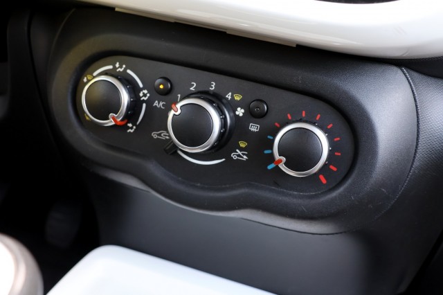 RENAULT TWINGO 1.0 SCe Collection - 71 pk **Navi / Cruise control / Airco, Autobedrijf Ploemen Meerssen BV, Meerssen