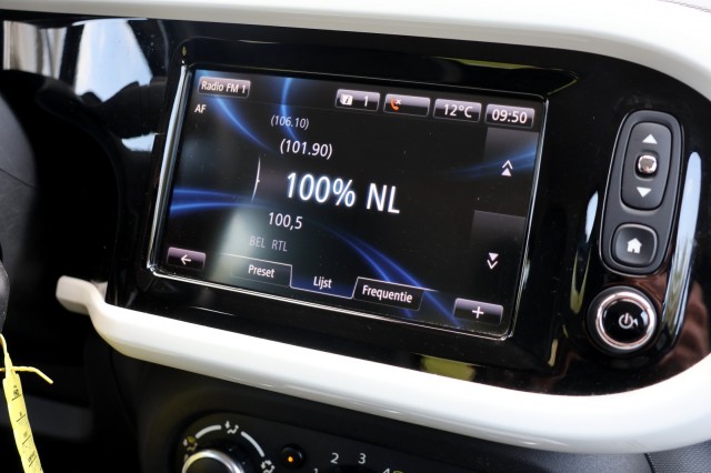 RENAULT TWINGO 1.0 SCe Collection - 71 pk **Navi / Cruise control / Airco, Autobedrijf Ploemen Meerssen BV, Meerssen