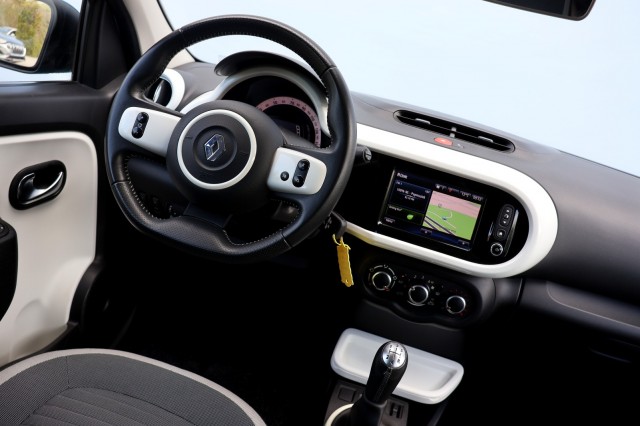 RENAULT TWINGO 1.0 SCe Collection - 71 pk **Navi / Cruise control / Airco, Autobedrijf Ploemen Meerssen BV, Meerssen