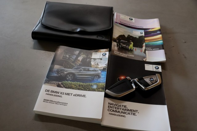 BMW X5 xDrive 40e High Executive - 313 pk , Autobedrijf Ploemen Meerssen BV, Meerssen