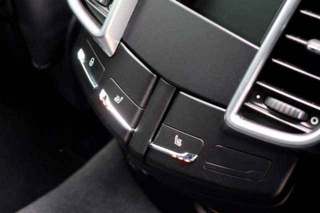 PORSCHE CAYENNE 3.0 S E-Hybrid Platnium Edition - 416 pk **Pano / Lucht / BOSE, Autobedrijf Ploemen Meerssen BV, Meerssen