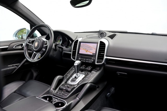 PORSCHE CAYENNE 3.0 S E-Hybrid Platnium Edition - 416 pk **Pano / Lucht / BOSE, Autobedrijf Ploemen Meerssen BV, Meerssen