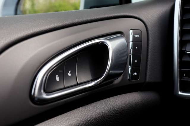 PORSCHE CAYENNE 3.0 S E-Hybrid Platnium Edition - 416 pk **Pano / Lucht / BOSE, Autobedrijf Ploemen Meerssen BV, Meerssen