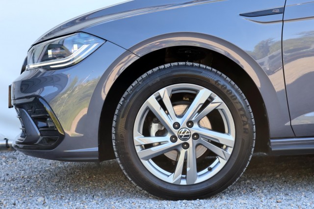 VOLKSWAGEN POLO 1.0 TSI R-LINE / DSG / Carplay /, Autobedrijf Ploemen Meerssen BV, Meerssen