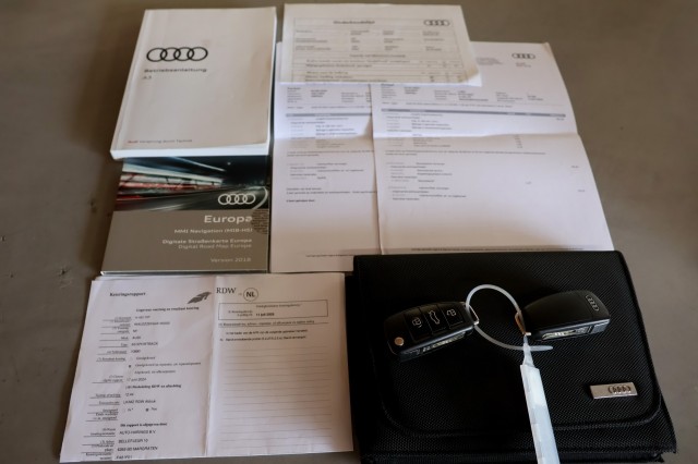 AUDI A3 Sportback 1.5 TFSI Sport S-Line Edition - 150 pk, Autobedrijf Ploemen Meerssen BV, Meerssen