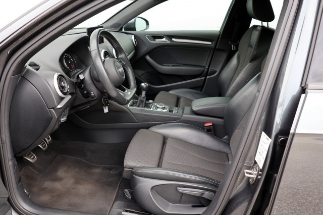 AUDI A3 Sportback 1.5 TFSI Sport S-Line Edition - 150 pk, Autobedrijf Ploemen Meerssen BV, Meerssen