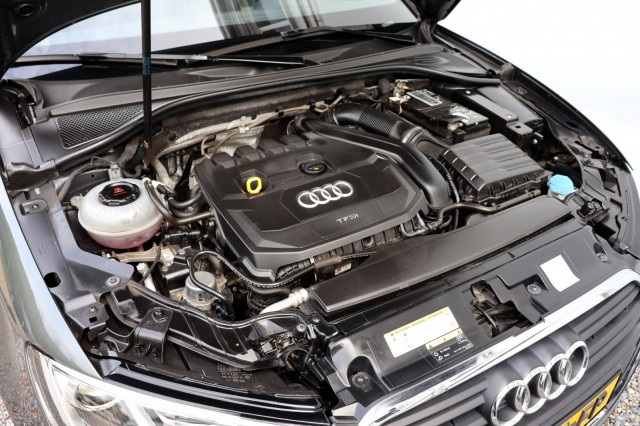 AUDI A3 Sportback 1.5 TFSI Sport S-Line Edition - 150 pk, Autobedrijf Ploemen Meerssen BV, Meerssen