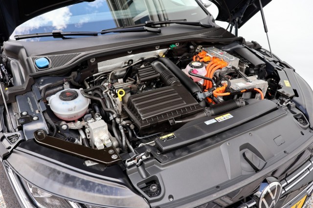 VOLKSWAGEN ARTEON 1.4 TSI eHybrid / Shooting Brake / Elegance / Ergro zetels / , Autobedrijf Ploemen Meerssen BV, Meerssen