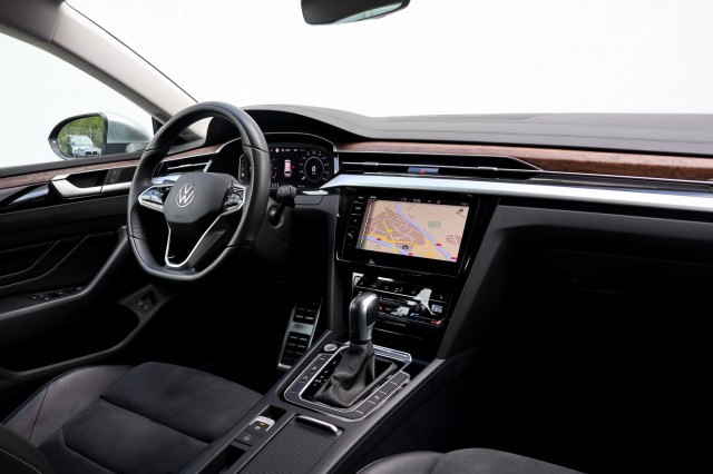 VOLKSWAGEN ARTEON 1.4 TSI eHybrid / Shooting Brake / Elegance / Ergro zetels / , Autobedrijf Ploemen Meerssen BV, Meerssen