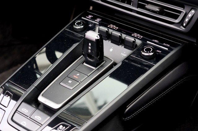 PORSCHE 911 Cabrio 3.0 Carrera 4 GTS - 480 pk, Autobedrijf Ploemen Meerssen BV, Meerssen