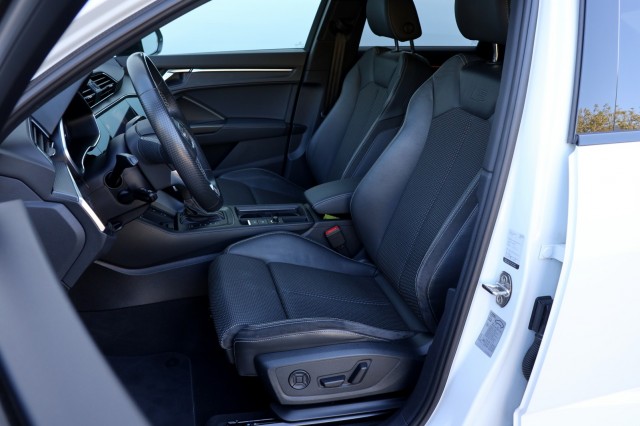 AUDI Q3 SPORTBACK 45 TFSIe S-Line - 245 pk **Trekhaak / Camera / El stoelen, Autobedrijf Ploemen Meerssen BV, Meerssen