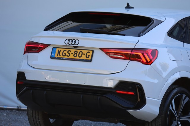 AUDI Q3 SPORTBACK 45 TFSIe S-Line - 245 pk **Trekhaak / Camera / El stoelen, Autobedrijf Ploemen Meerssen BV, Meerssen