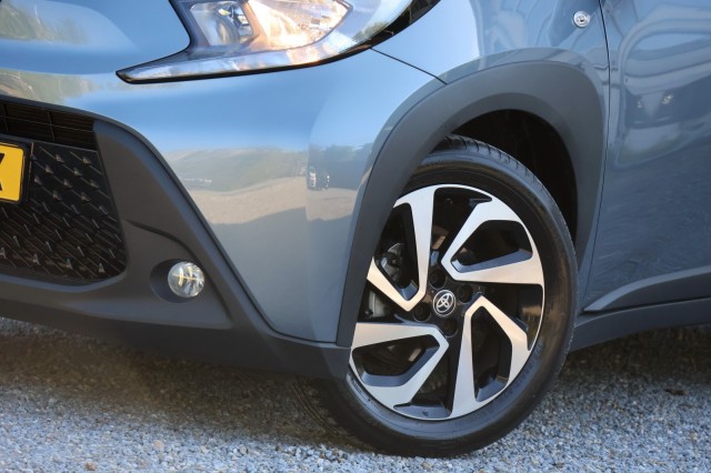 TOYOTA AYGO X 1.0 VVT-i MT Pulse - 72 pk **Bi-tone / Camera / Carplay , Autobedrijf Ploemen Meerssen BV, Meerssen