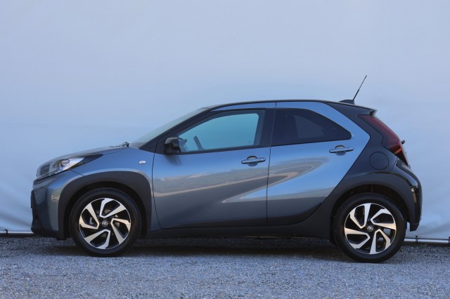 TOYOTA AYGO X 1.0 VVT-i MT Pulse - 72 pk **Bi-tone / Camera / Carplay , Autobedrijf Ploemen Meerssen BV, Meerssen