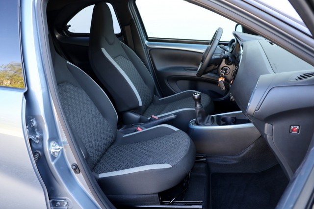 TOYOTA AYGO X 1.0 VVT-i MT Pulse - 72 pk **Bi-tone / Camera / Carplay , Autobedrijf Ploemen Meerssen BV, Meerssen