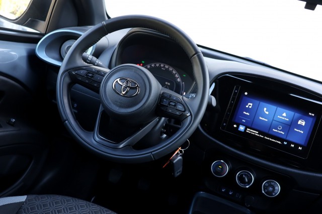 TOYOTA AYGO X 1.0 VVT-i MT Pulse - 72 pk **Bi-tone / Camera / Carplay , Autobedrijf Ploemen Meerssen BV, Meerssen