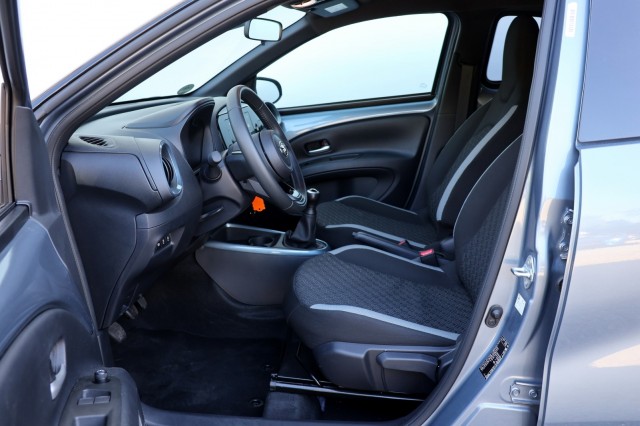 TOYOTA AYGO X 1.0 VVT-i MT Pulse - 72 pk **Bi-tone / Camera / Carplay , Autobedrijf Ploemen Meerssen BV, Meerssen