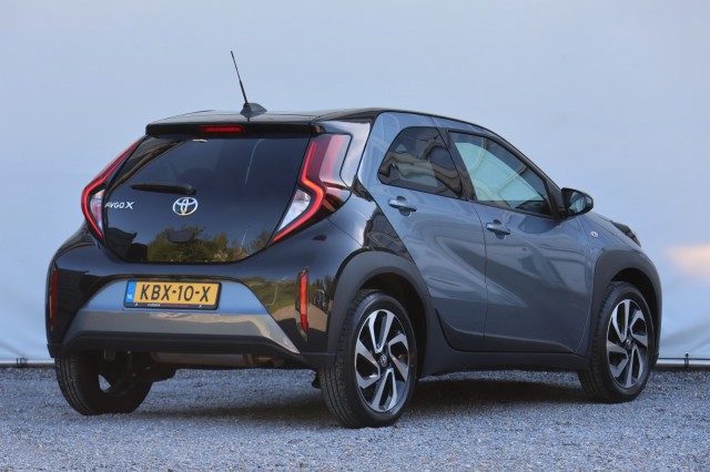 TOYOTA AYGO X 1.0 VVT-i MT Pulse - 72 pk **Bi-tone / Camera / Carplay , Autobedrijf Ploemen Meerssen BV, Meerssen