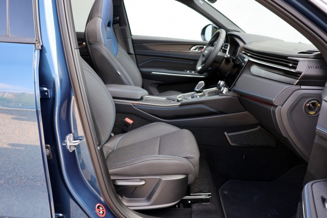 LYNK EN CO 01 1.5 Plug-in Hybrid - 261 pk **Donkere hemel / Pano / 360 camera, Autobedrijf Ploemen Meerssen BV, Meerssen