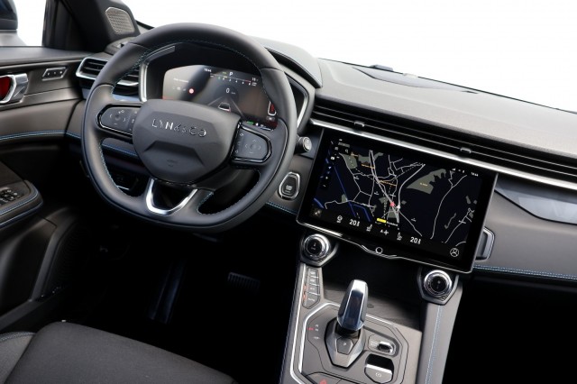 LYNK EN CO 01 1.5 Plug-in Hybrid - 261 pk **Donkere hemel / Pano / 360 camera, Autobedrijf Ploemen Meerssen BV, Meerssen