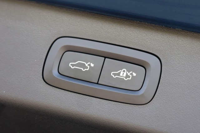 LYNK EN CO 01 1.5 Plug-in Hybrid - 261 pk **Donkere hemel / Pano / 360 camera, Autobedrijf Ploemen Meerssen BV, Meerssen