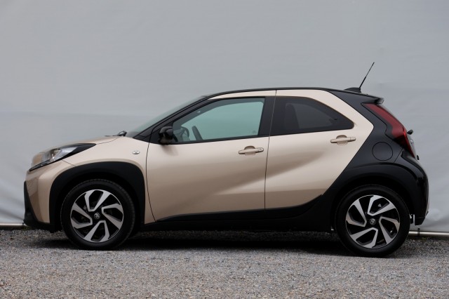 TOYOTA AYGO X 1.0 VVT-I MT PULSE, Autobedrijf Ploemen Meerssen BV, Meerssen