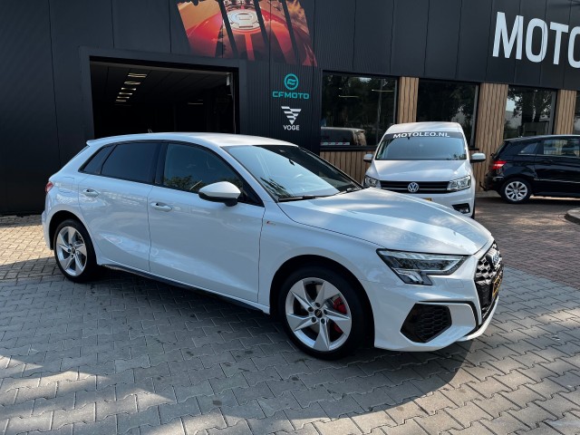 AUDI A3 45 TFSI e S edition Competition, Auto Schloesser B.V., Hoensbroek