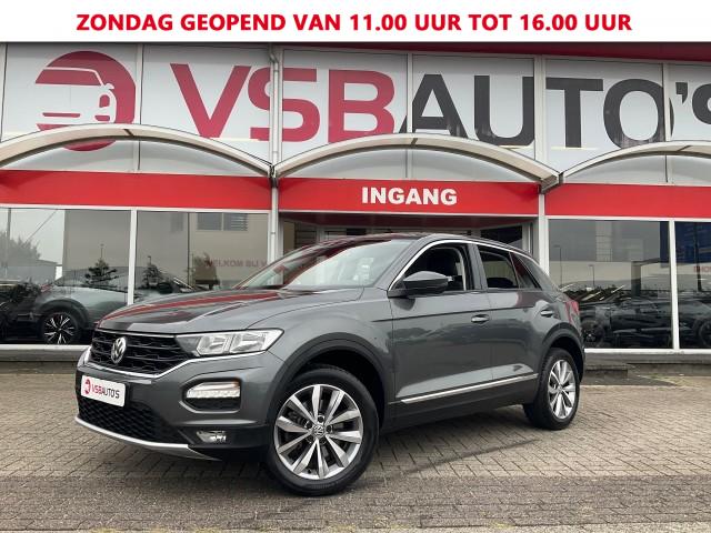 VOLKSWAGEN T-ROC 1.5 TSI ACT. 150PK LED NAVIGATIE AIRCO LMV PDC ELEC-RAMEN, VSB Auto's, WAALWIJK