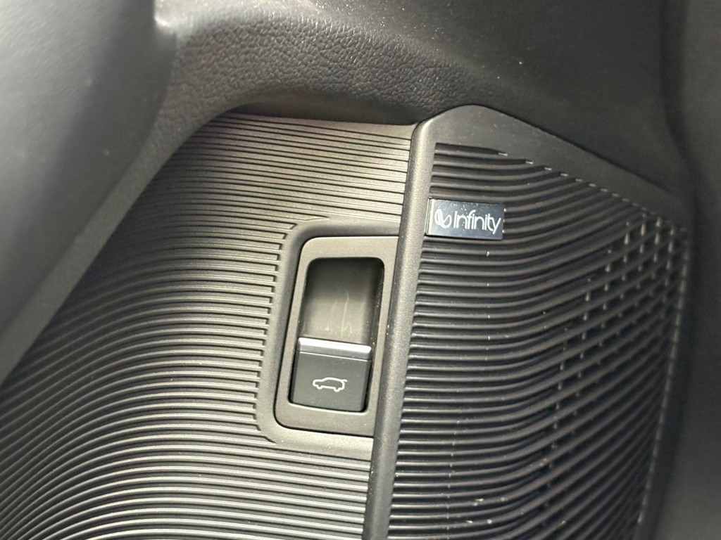 BYD, SEAL U