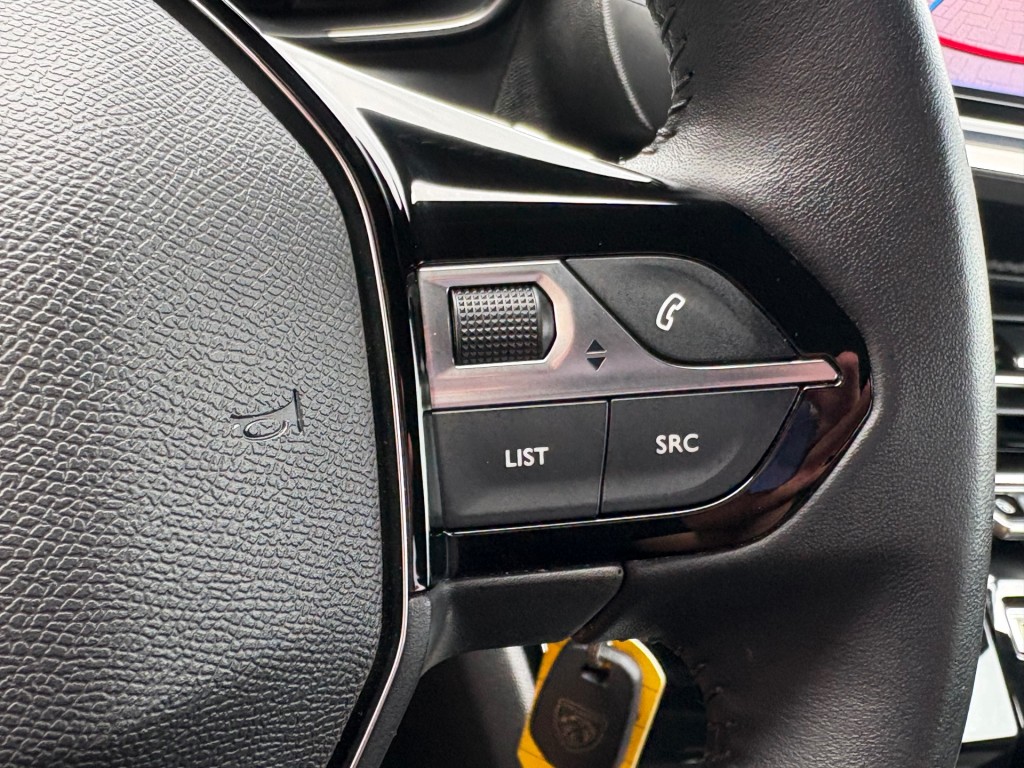 PEUGEOT, 2008