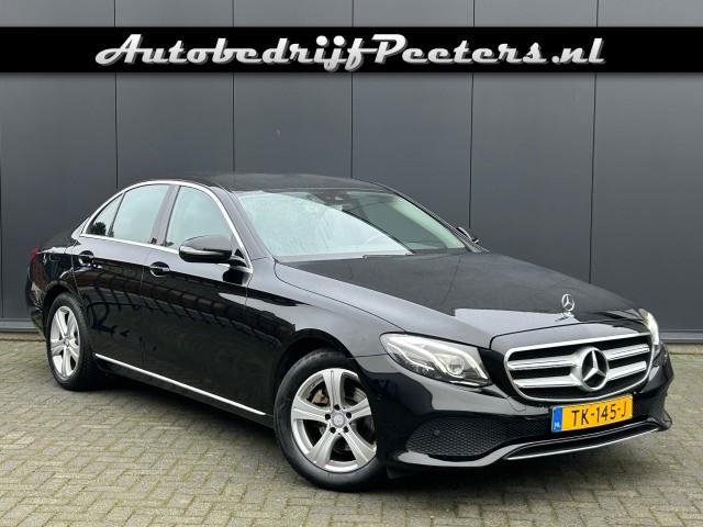 MERCEDES-BENZ E-KLASSE 220d Aut9 Avantgarde Leder Navi LED Sfeerlicht Camera Trekhaak, Autobedrijf Peeters, Neer