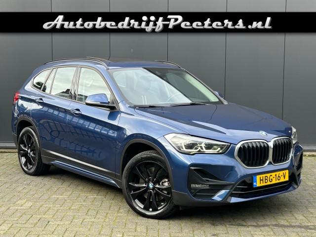 Bmw X1 - sDrive20i Sport Line P-dak LED Navi H/K Sfeerlicht Trekhaak