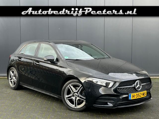 MERCEDES-BENZ A-KLASSE A 180 AMG Line Aut7 Navi LED Camera Carplay Trekhaak, Autobedrijf Peeters, Neer