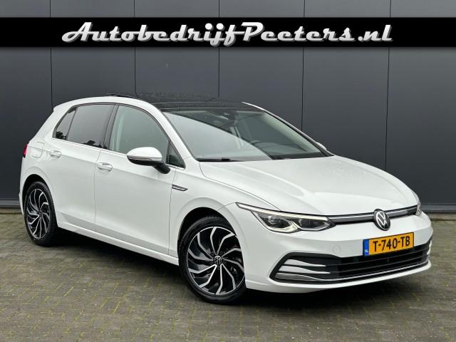 VOLKSWAGEN GOLF 1.5 TSI Edition P-dak IQ-Light ACC Sfeerlicht V-cockpit Massage, Autobedrijf Peeters, Neer