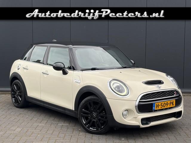 MINI COOPER S 2.0 Aut. 5-Drs LED Navi Leder JCW-stuur, Autobedrijf Peeters, Neer