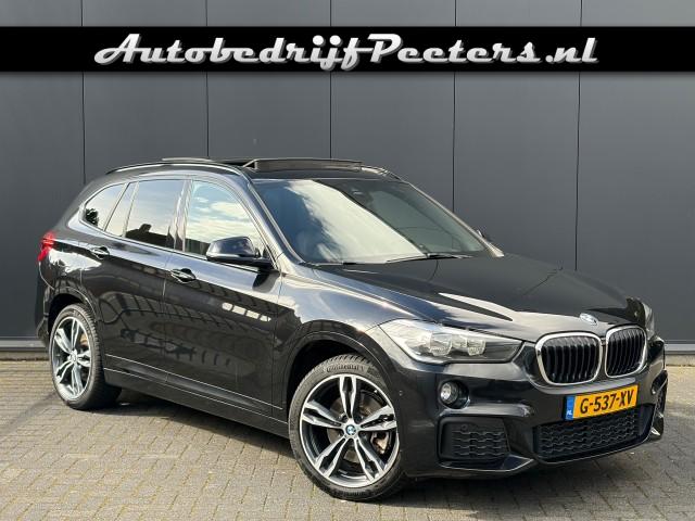 Bmw X1 - xDrive20i M Sport Pano HUD Leder LED ACC File-assistent Trekhaak