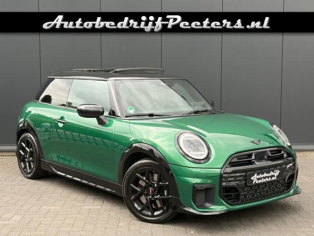 Mini Cooper s - 2.0 JCW Pano ACC HUD Camera H/K JCW-stoel incl. memory+massage   