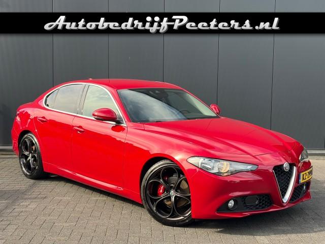 ALFA ROMEO GIULIA 2.2 Leder Navi Xenon Cruise PDC, Autobedrijf Peeters, Neer