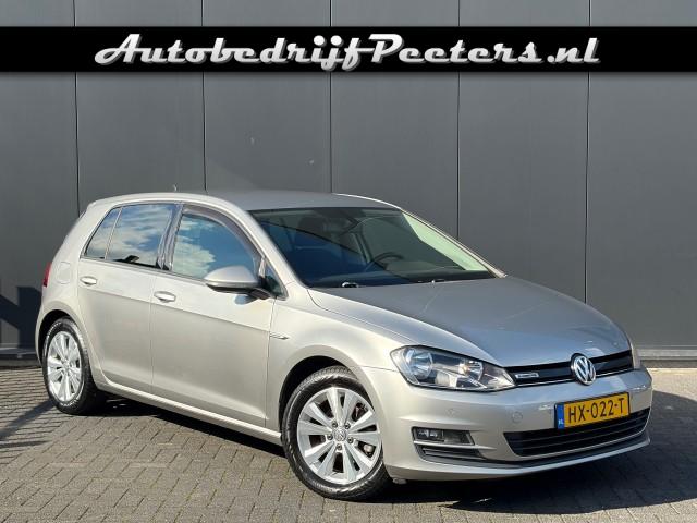VOLKSWAGEN GOLF 1.0 TSI Edition Navi Camera Cruise Sportstoelen PDC NL-auto, Autobedrijf Peeters, Neer