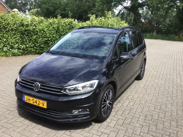 VOLKSWAGEN TOURAN 1.4 TSI COMFORTLINE 7 PERSOONS, Autobedrijf Grootveld en Ploeg, Overberg